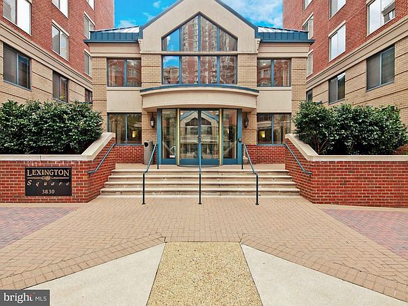 3rd image of 3830 9th St N APT 210E