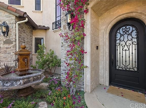 3rd image of 25709 Hidden Oak Ct