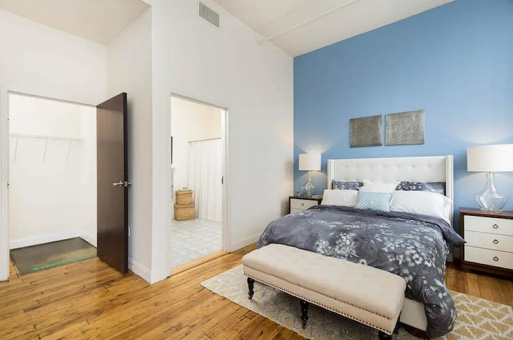 305 DUTTON STREET — Photo 3