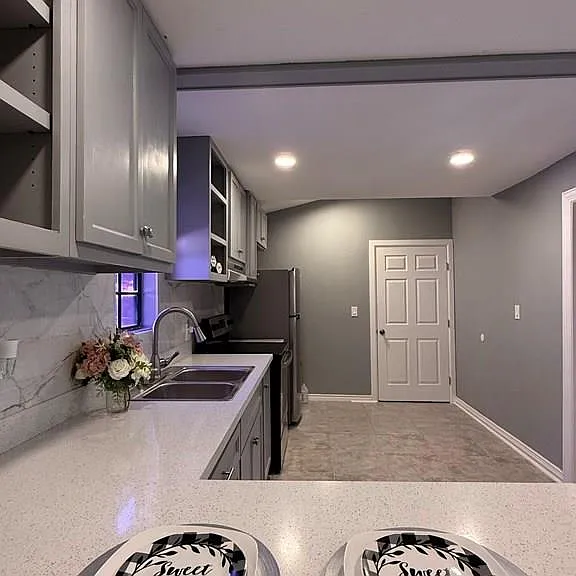 181 Virginia St — Photo 4