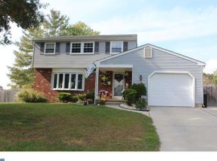 2016 Barnsboro Rd, Blackwood, NJ 08012