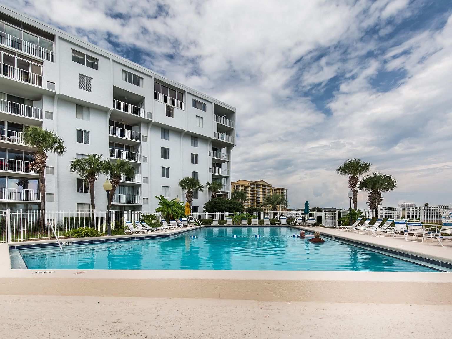 Picture of Furnished 3bdrm Penthouse in Banana Island for rent