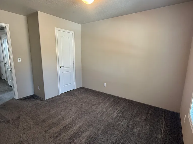158 Train Ln — Photo 18
