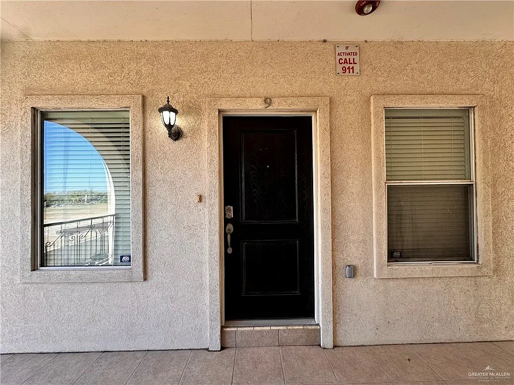 Building Photo - 1412 Keeton Ave #9