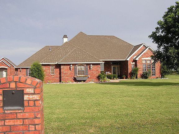 16 NW Burr Oak, Oak Meadows 