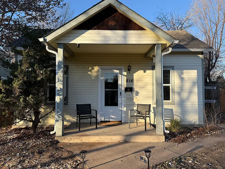 814 E Myrtle St — Photo 1