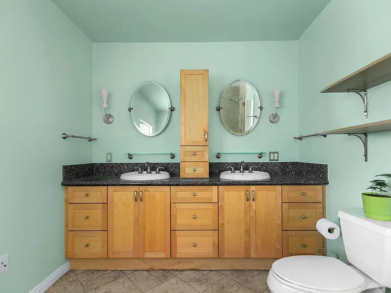 2150 Maine Ave — Photo 5