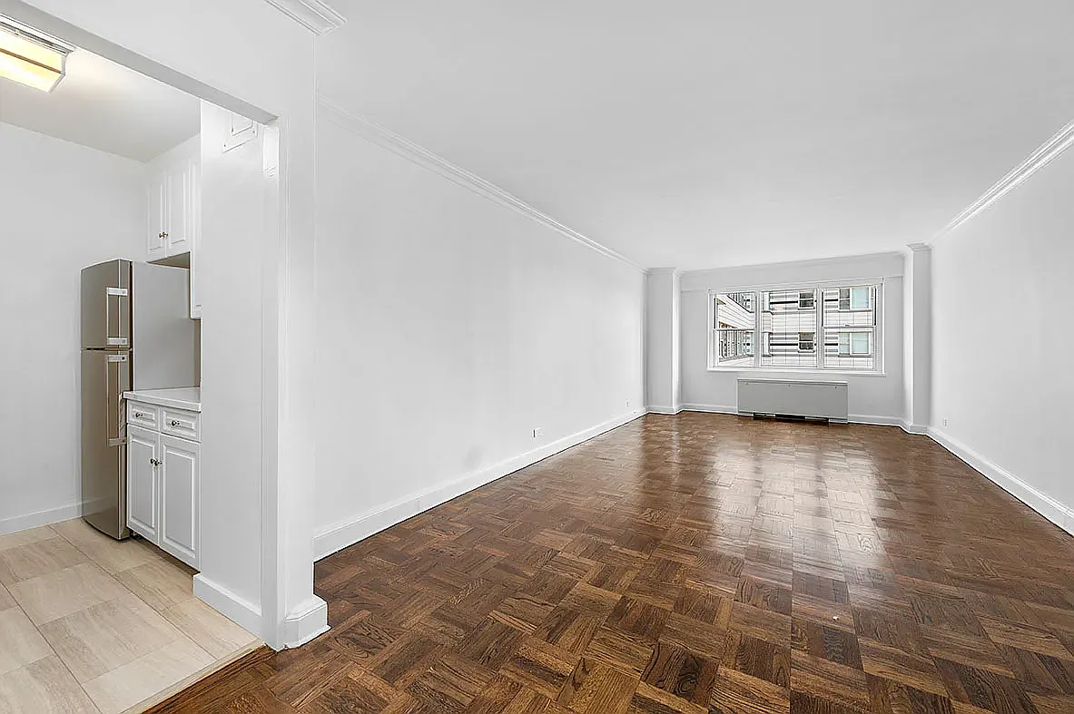 215 East 68th Street — Photo 1