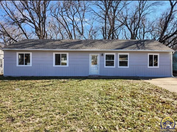 3526 SW Kirklawn Ave, Topeka, KS 66611