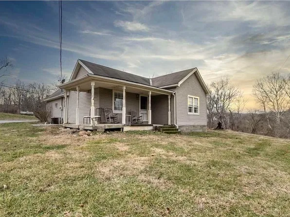 833 Highway 467, De Mossville, KY 41033
