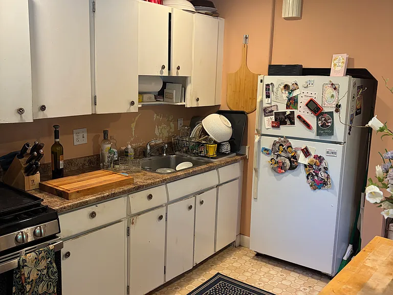 96 College Ave #3 — Photo 4