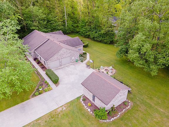 3rd image of 721 Country Estates Dr