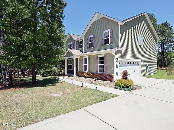2nd image of 39 Forest Lake Drive