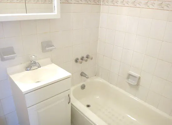 Rented by Paley Management | media 9