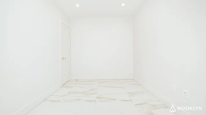 Rented by Nooklyn NYC LLC | media 16