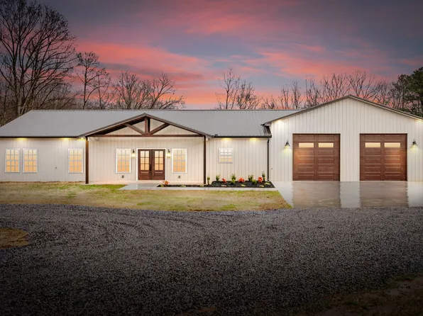 967 Green Ln, Cumberland Furnace, TN 37051