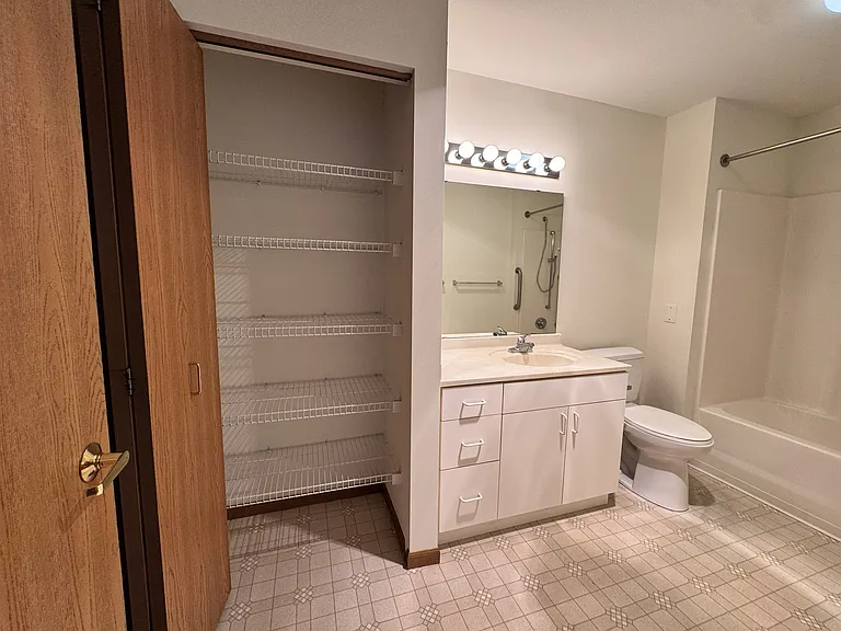 6162 Dell Dr #217 — Photo 10