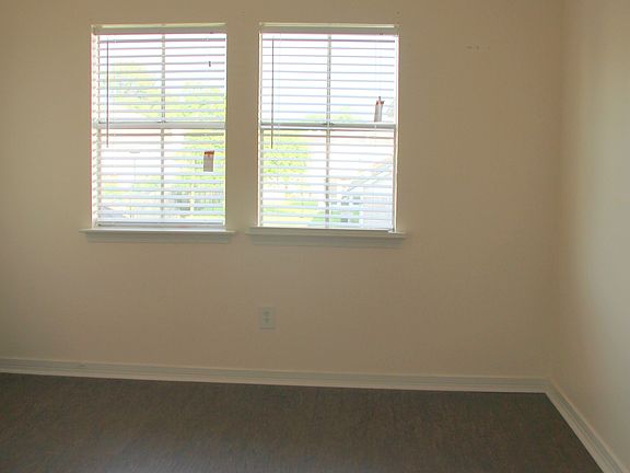 4th image of 200 Cypress Grove Ct APT 77