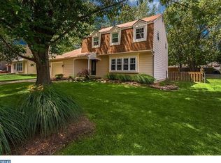 208 Farmington Rd, Delran, NJ 08075