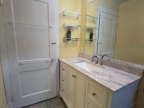 5th image of 144 Clinton Street