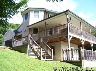 53 Laguna Ln, Waynesville, NC 28785