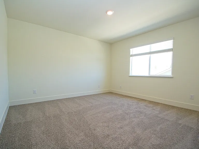 1636 Prancer St — Photo 8