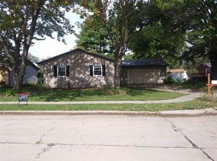 1109 27th Avenue Ct, Silvis, IL 61282