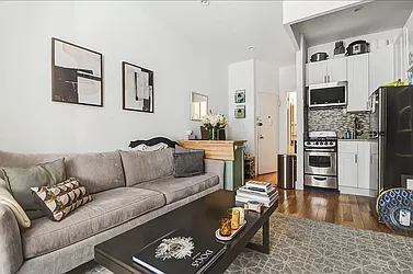 Rented by Living New York