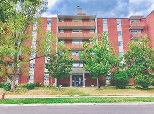 1465 Tyneburn Cres #606, Mississauga, ON L4X 1P7