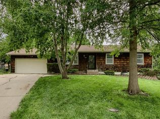 4825 Reeder St, Shawnee, KS 66203