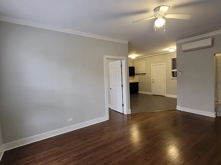 5501-5513 S Everett Ave — Photo 32