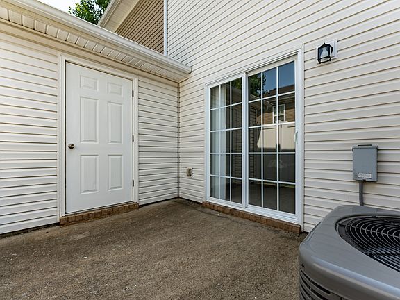5th image of 1309 Vermont Ct