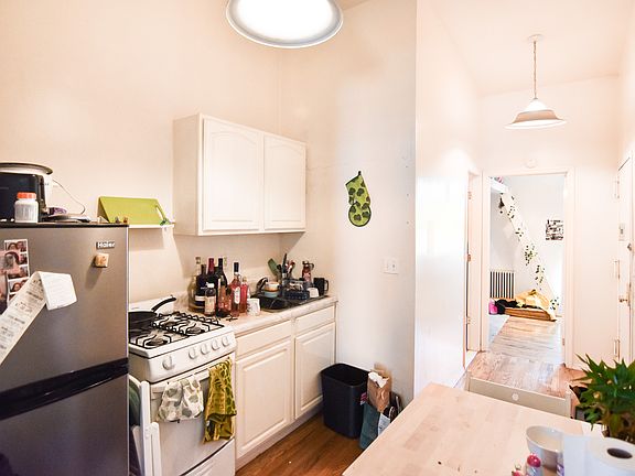 4th image of 95 N 7th St APT 14A