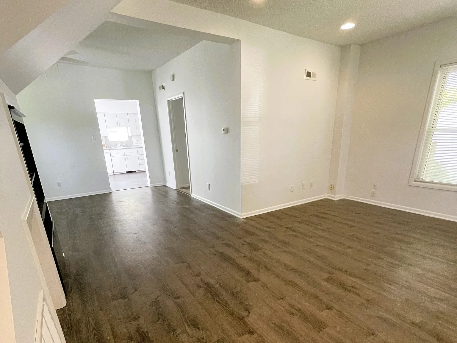 2 bed, 1531 sqft, $1,975 — Photo 3