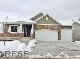 1946 W Santorini Dr, South Jordan, UT 84095