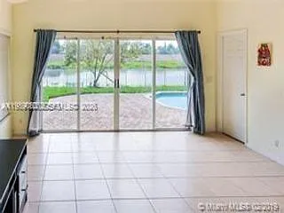 19150 SW 16th St — Photo 11