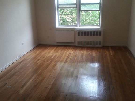 3rd image of 2059 Bedford Ave
