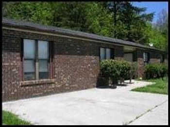 2nd image of 2913 Beaverwood Dr