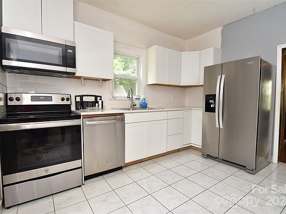 4th image of 947 Mars St