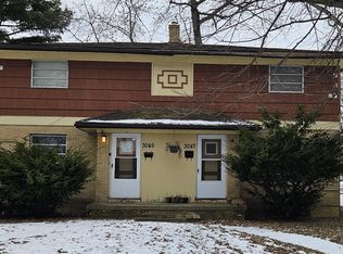 3045 Canterbury Ln, Flint, MI 48504