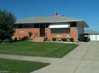 145 E Hillsdale Ave, Seven Hills, OH