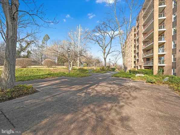 1375 Pershing Blvd APT 602, Reading, PA 19607