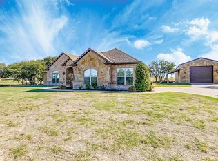 253 Maral Ln, Azle, TX 76020