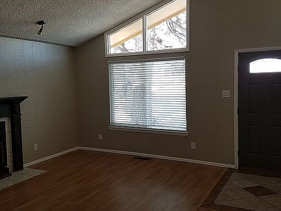 3rd image of 3509 N Dustin Ave
