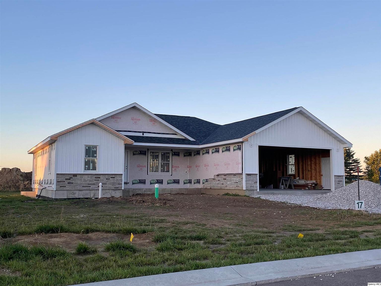 614 W North St, Mount Sterling, IL 62353 MLS 202992 Zillow