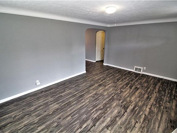 4th image of 12003 Willard Ave