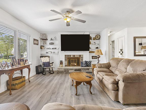 5th image of 47 Marina Way Way