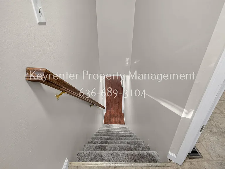 357 Della Dr — Photo 26