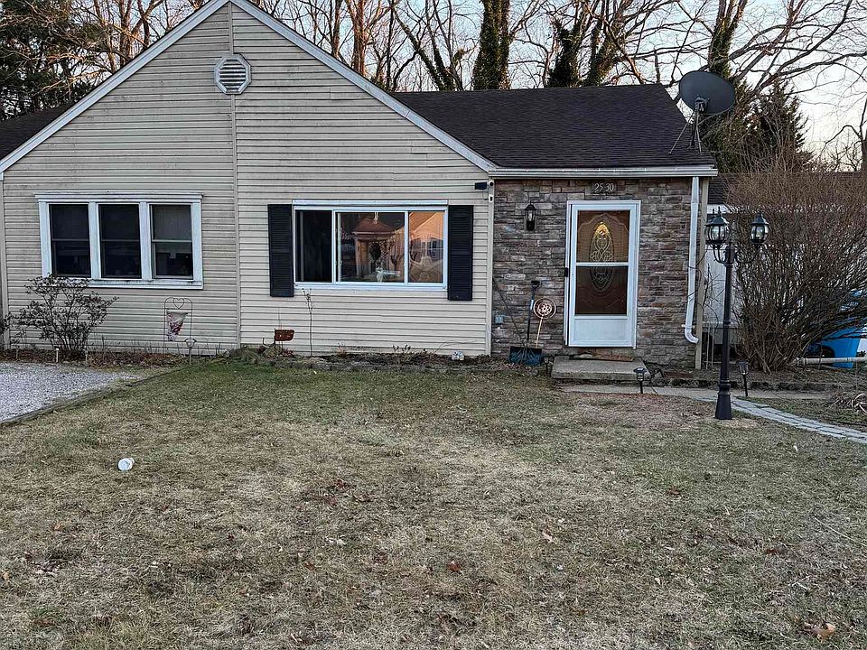 1st image of 2530 Lexington Ct