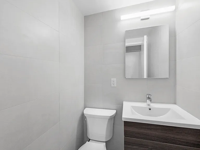 141 E 33rd St #15G — Photo 8